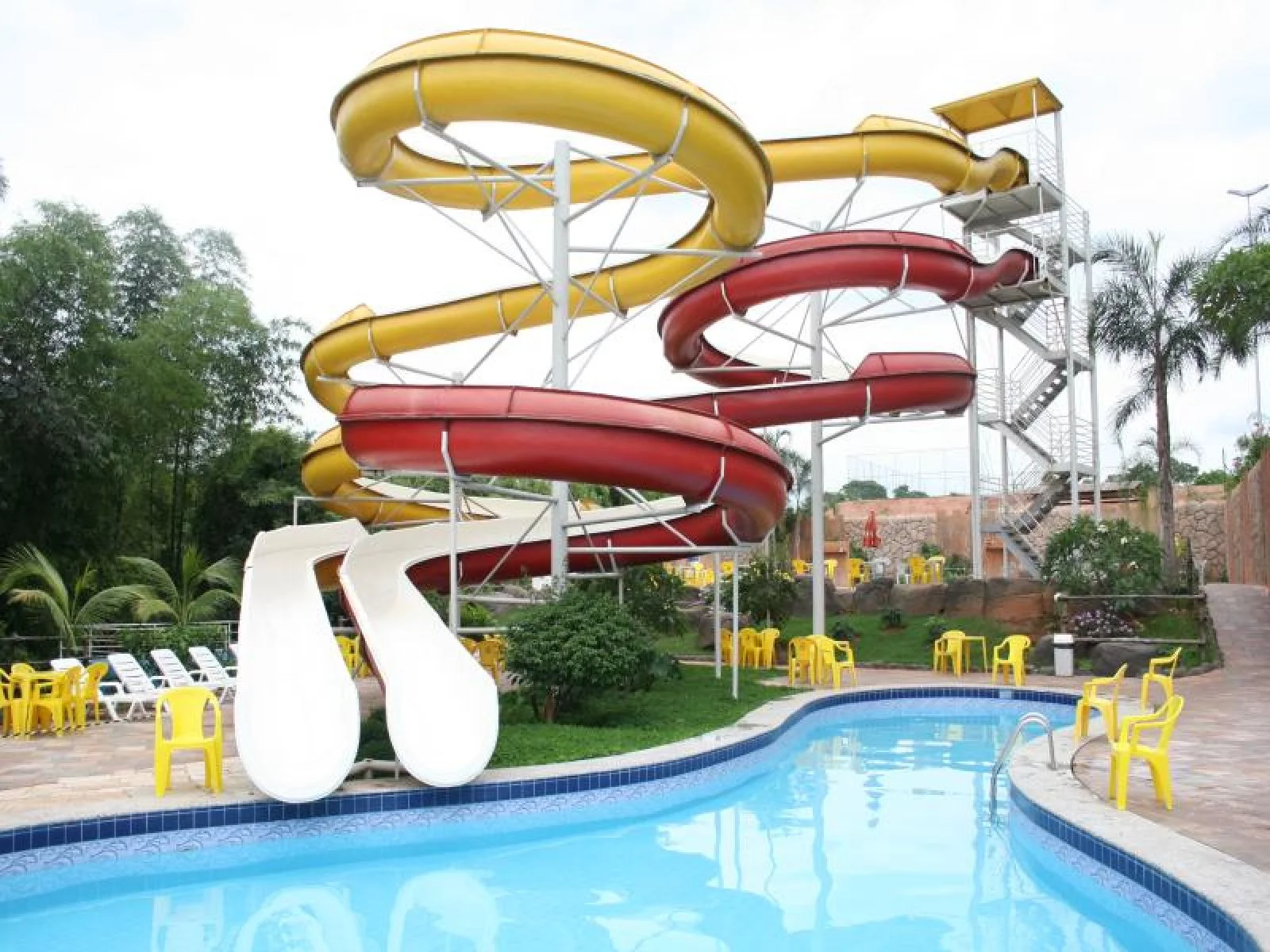 Golden Dolphin Grand Hotel em Caldas Novas — foto 2